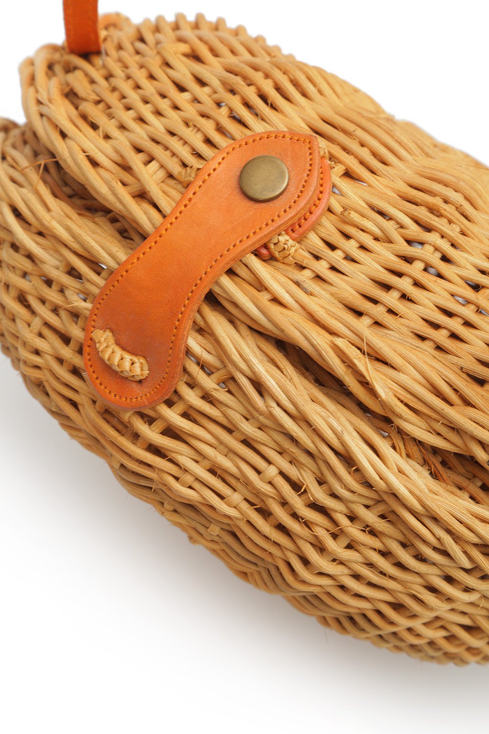 Wicker shoulder bag