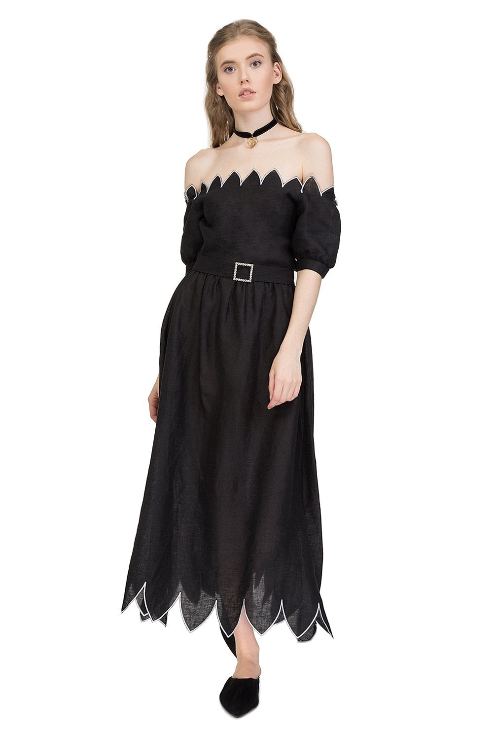 "Venus" dress with sleeves